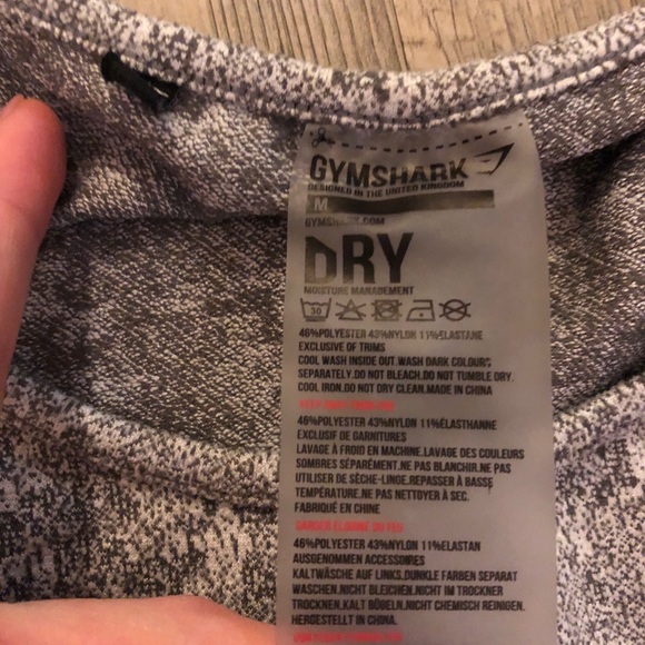 gymshark crop top - Picture 2 of 2